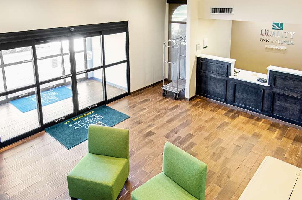 Quality Inn & Suites Near Tanger Outlet Mall Gonzales Interior photo